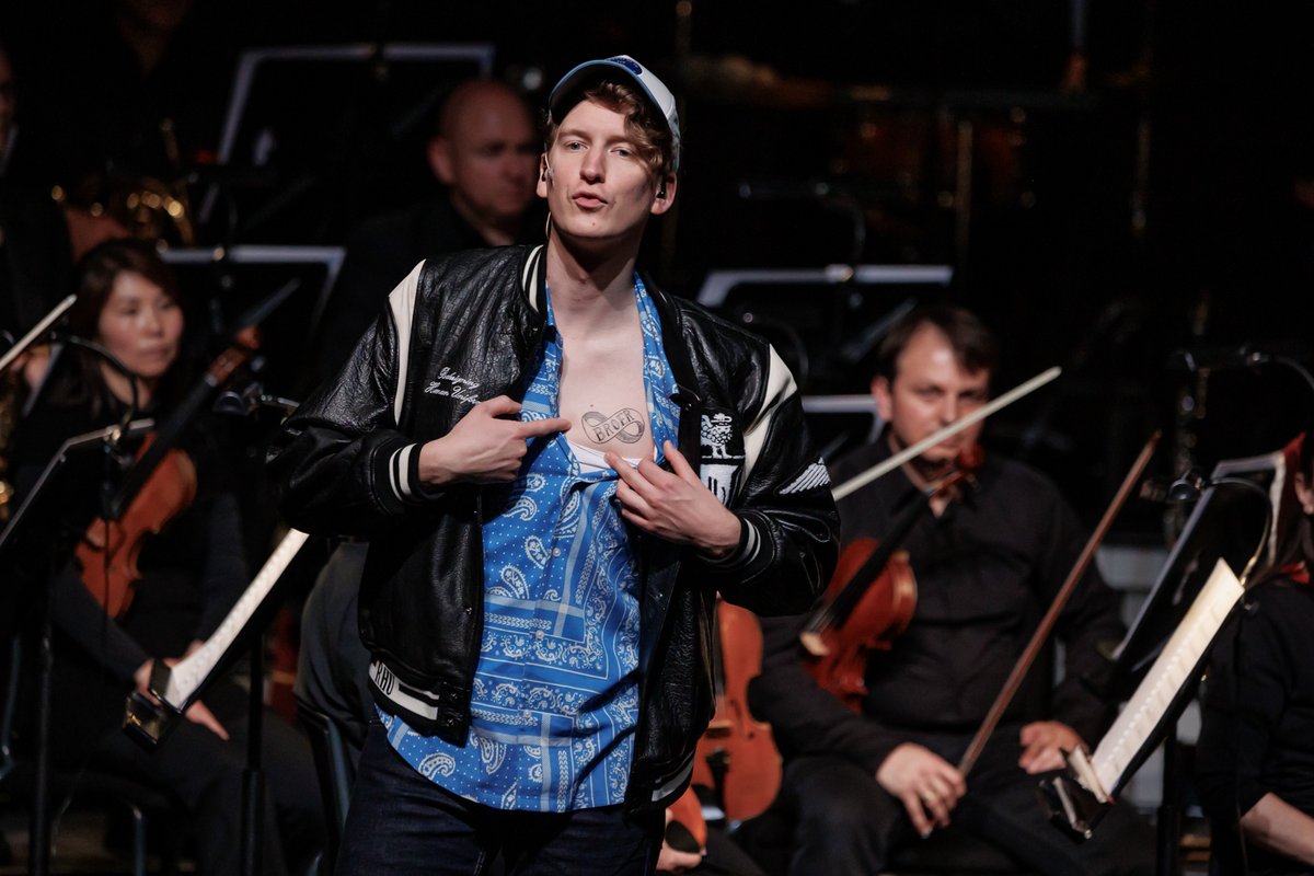 sonnevanck053's tweet photo. Samen met @philzuid spelen we het meedoe-concert 𝗕𝗿𝗼𝗲𝗿! 

Van 31 mei t/m 10 juni spelen we 𝗕𝗿𝗼𝗲𝗿 (8+) in theaters in Limburg en Noord-Brabant. Met 500 leerlingen per concert is het iedere keer weer een groot feest! 😃 

Meer info: https://t.co/G6GgPlu7Uh

📸 Focuss 22 https://t.co/I8gtaHsiSd