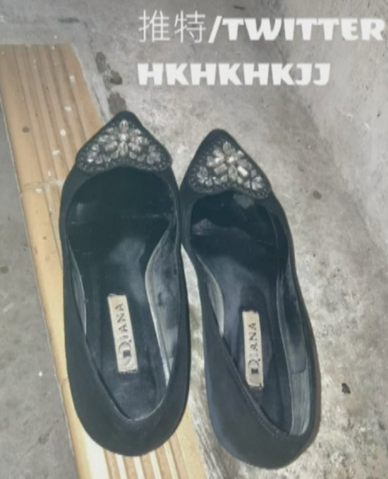 跟蹤剛運動完的女生 豈料遇上她的上班鞋..哈哈 這次走大運了,歡迎付費購買完整版喔  預覽片  https://t.co/xDvTLCcbgB  #扫楼 #恋足 #打胶  #原味 #射鞋 #Cumshoes<a href="/tag/%E3%81%B6%E3%81%A3%E3%81%8B%E3%81%91"class="tags"><span>#ぶっかけ</span></a><a href="/tag/%E5%8E%9F%E5%91%B3"class="tags"><span>#原味</span></a><a href="/tag/%E6%81%8B%E8%B6%B3"class="tags"><span>#恋足</span></a><a href="/tag/%E9%AB%98%E8%B7%9F%E9%9E%8B"class="tags"><span>#高跟鞋</span></a><a href="/tag/%E5%B0%84%E7%B2%BE"class="tags"><span>#射精</span></a><a href="/tag/cumshoes"class="tags"><span>#cumshoes</span></a><a href="/tag/%E5%85%A7%E8%A4%B2"class="tags"><span>#內褲</span></a><a href="/tag/%E5%B9%B3%E5%BA%95%E9%9E%8B"class="tags"><span>#平底鞋</span></a><a href="/tag/%E6%89%AB%E6%A5%BC"class="tags"><span>#扫楼</span></a>