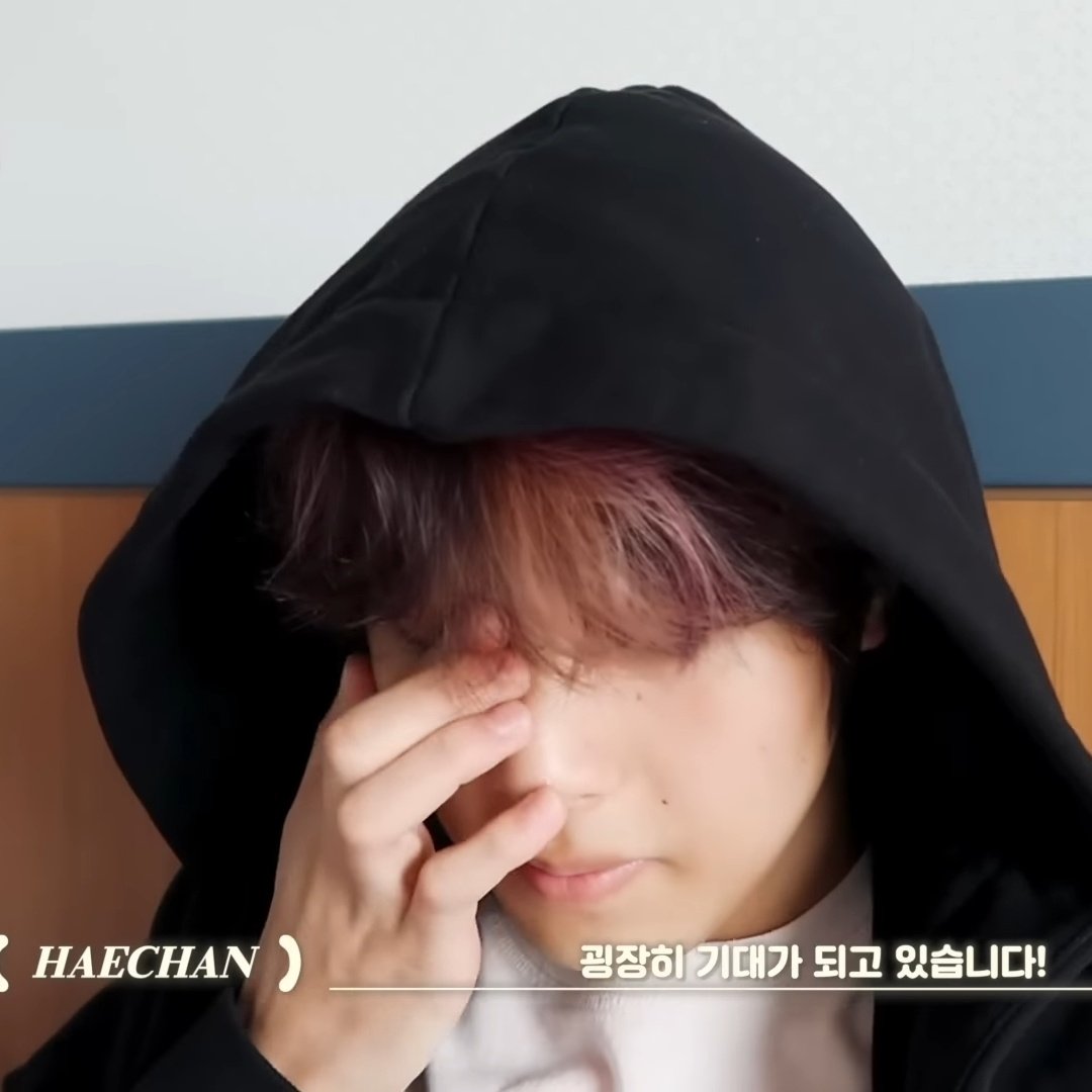 jeongyunonly's tweet photo. haechan and his pretty moles https://t.co/bIDnIKyO25