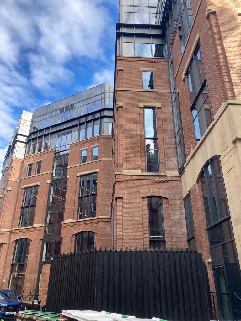 QuestSolUK's tweet photo. Out and about in sunny Leeds today and our work at 12 King St for GMI Construction Group is looking particularly stunning.  The building is set out over seven floors with a communal sky lounge giving 360-degree panoramic views over Leeds.   #questisbest https://t.co/N3BGRXwSLU