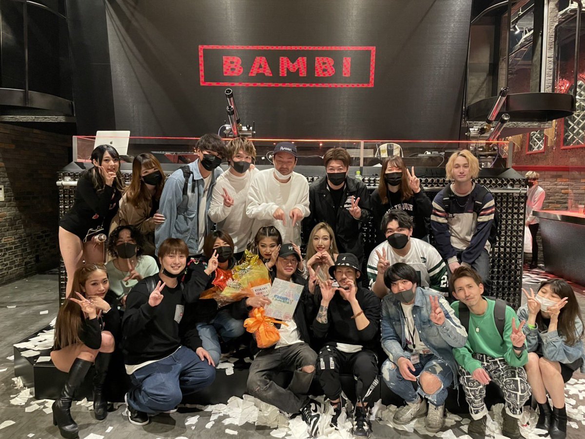 BAMBI38583935's tweet photo. 🔥今夜🔥
BOBBYBROWN
DJ💿
@reeage @fuchio3 @dj_masa_ki 
@FraiseDj @shinee_moechi 
MC🎤
@KATTON_MC 
@MC_yuta69 
@ataiga0402 
@1225__T 
promoter
@teru_promoter 
💃
@aino_stella 
@maika_stella 
22:00〜STARTです🙌
本日もお待ちしてます♪ https://t.co/Q2GfaKF4db