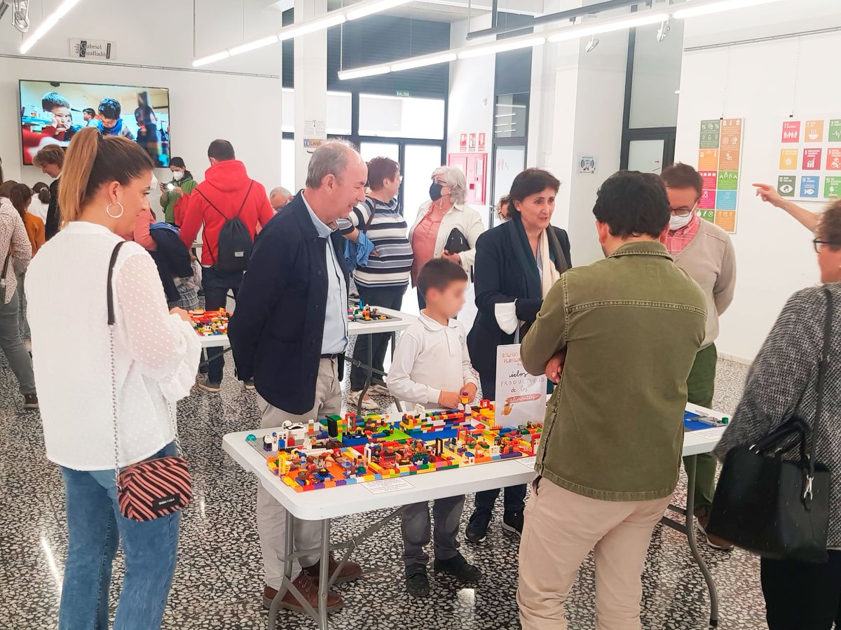 construyevalor's tweet photo. 👉Fa un parell de setmanes també vam inaugurar l'exposició 𝗖𝗼𝗻𝘀𝘁𝗿𝘂𝗲𝗶𝘅 𝗩𝗮𝗹𝗼𝗿𝘀 a Massanassa! 

Des de @medicusmundimed agraim a @ingenioos València i @ajuntamassanassa la col.laboració en el projecte i a totes les persones que han visitat l'exposició! 😉 https://t.co/n1OWBzAidt