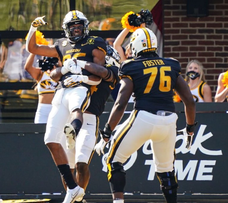 One OL prospect @seniorbowl has “arrow up” marker on is @MizzouFootball LT Javon Foster (@_ybvon). He’s long, balanced, and strains to finish. Did some good things vs. Jags’ No. 1 pick Travon Walker & steadily improved as first-time starter in ‘21. 📈 #TheDraftStartsInMOBILE™️