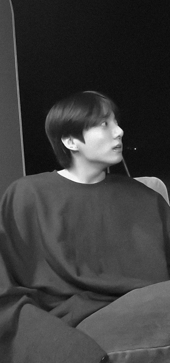 veonjrn's tweet photo. boyf. https://t.co/WlnRElawU6