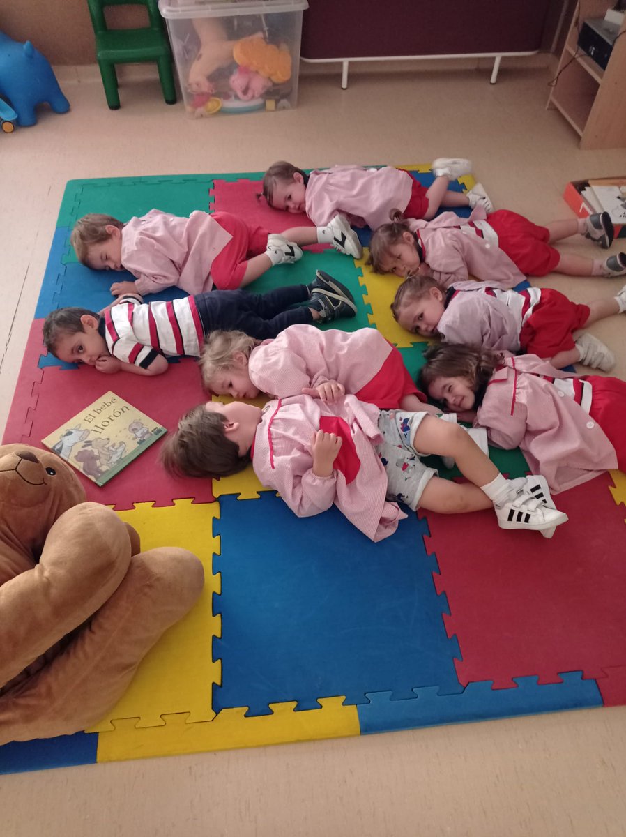 ColegiosElValle's tweet photo. 📖 Después de leer el #cuento, hacemos lo mismo que el personaje... "El bebé llorón" 😆
#ColegiosElValle #PrimerCiclo #ProyectoLector #EducaciónInfantil #LTB #ElValle https://t.co/jTogmgby1V