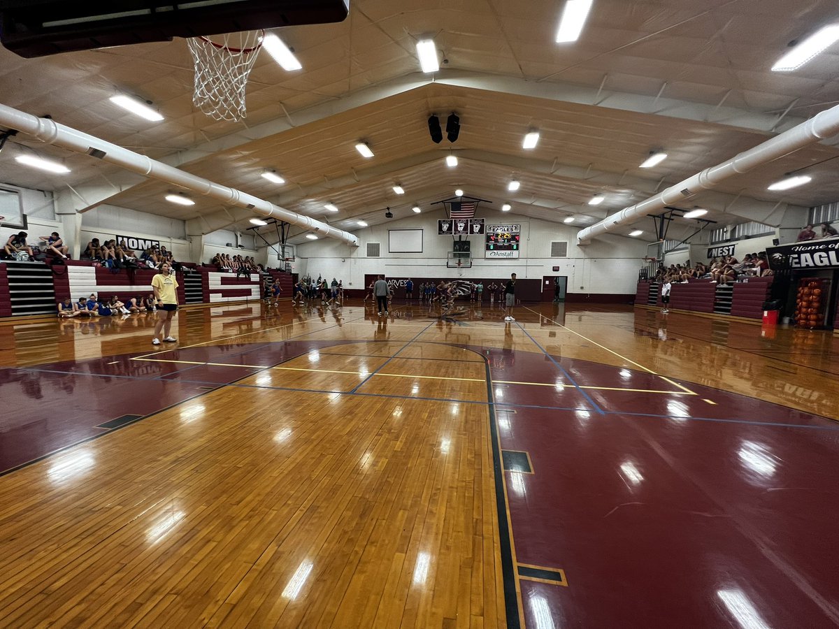 HHSLadyEagleWBB's tweet photo. Day 1 of Junior High Girls Camp of Champs is in the books and we are on to day 2!!🏀 A lot of basketball and a lot of talent at Charles H. Berry Gymnasium this week! https://t.co/51oJbU6PJq