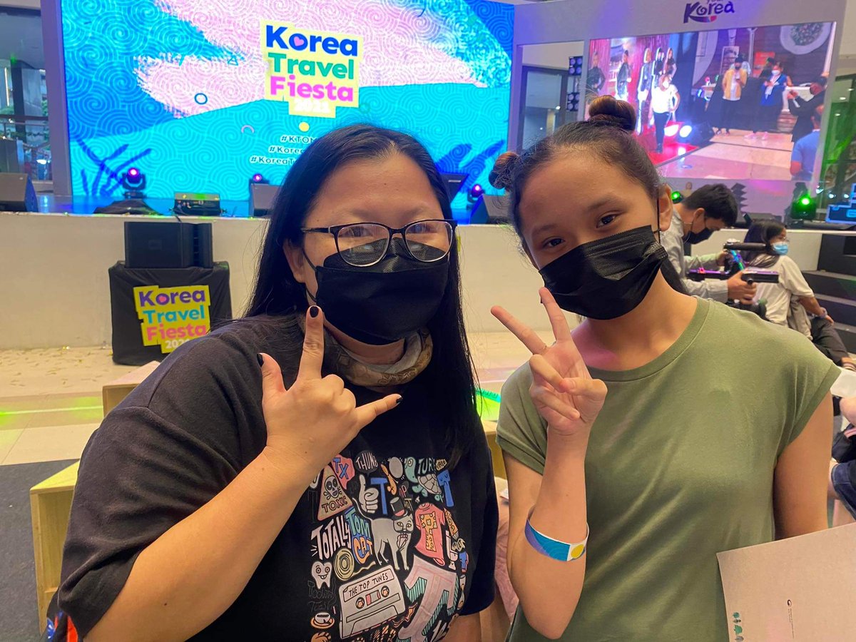 ANNMARGARETSTI's tweet photo. Mishelle dpat meron ding tau ganito ha hahahahaha

#JinHoBaeBalitaOnenan
@FeelGoodSaBuko 
@CignalTV 
@CignalPlay 
@_jinhobae https://t.co/pRI82aXwjW
