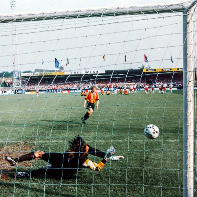 07.06.1992 I Vor genau 3⃣0⃣ Jahren gewann RAFC den belgischen Pokal ...