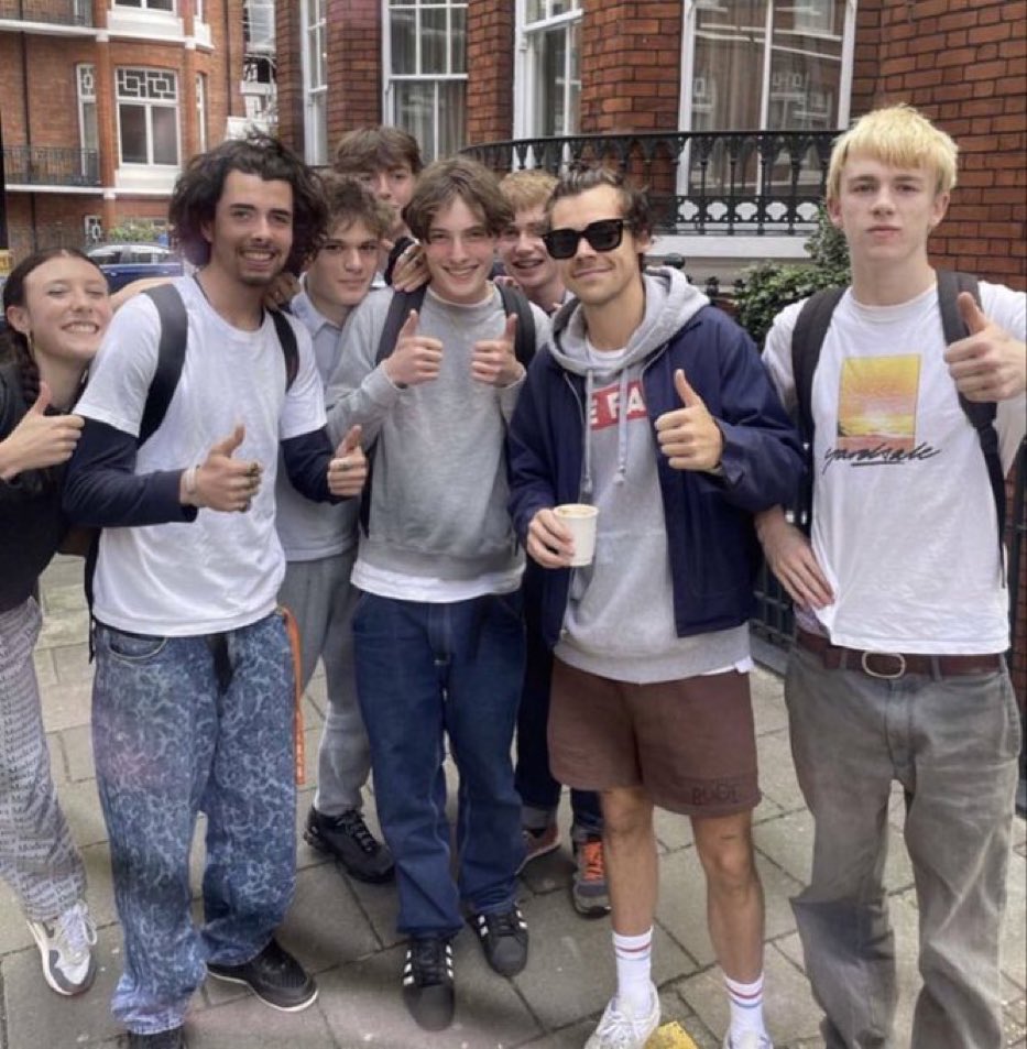 glossontour's tweet photo. omggggggg https://t.co/SoMNQ72Hwo