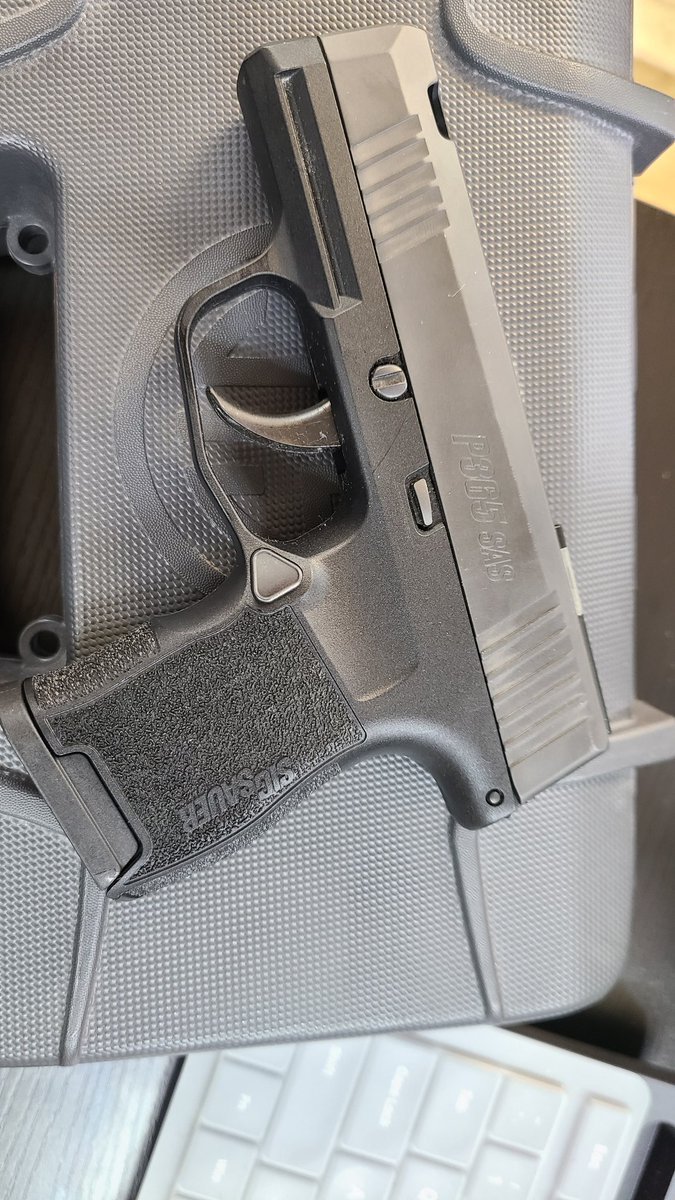 aim_purpose's tweet photo. DEAL!  DEAL!   DEAL!
Sig Sauer P365 SAS
w/ FT Bullseye Sight
[Used- Like New]
$460.00 until 6/10/2022.
#GetArmed #GetAwapin https://t.co/4Yug5PilX7