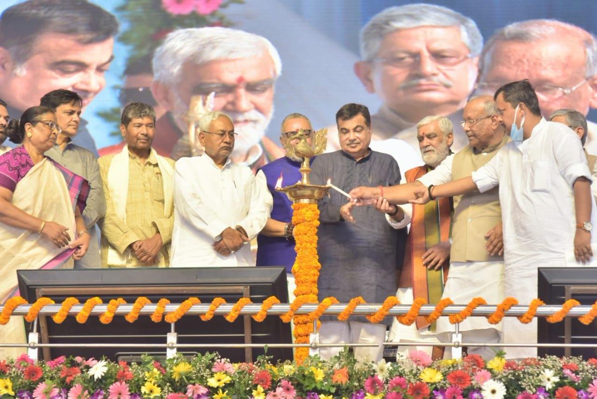 AnangBabloo's tweet photo. Triple N (NNN) यानि @NitishKumar @nitin_gadkari @NitinNabin का आगाज l बिहार का अगले ढाई वर्ष में चौतरफा विकास कर भारत का अग्रणी राज्य बनाना है l जिसकी जनता वर्षों से हक़दार है l इसे हमारे PM @narendramodi जी ने समझा और NNN (TRIPLE N) के माध्यम से बिहार में विकास की जंग जारी है https://t.co/6xDVFYvoLL