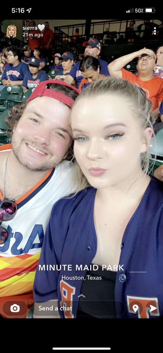 jj_justin1997's tweet photo. Screaming happy birthday to this amazing good looking woman I love you babe @sierragassiott https://t.co/fVsBvNvO5X