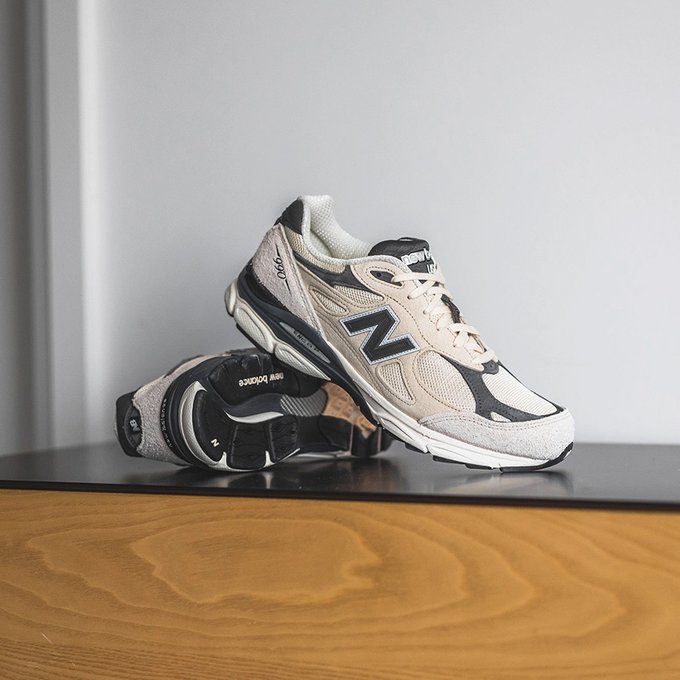 NEWNEWNew Balance M990AD3 ムーンビームm990v3 26.5cm スニーカー