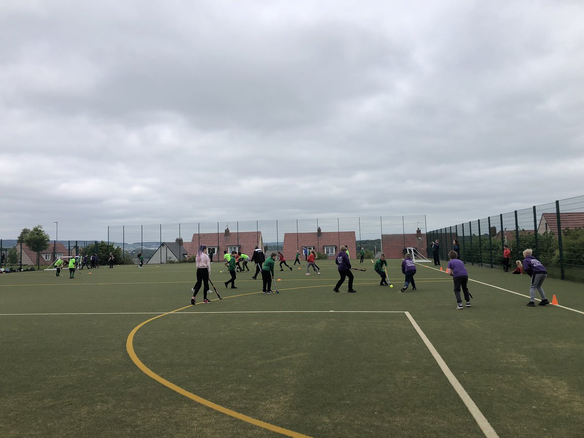 miss_mudge_hb's tweet photo. Brilliant morning at @ManorParkSch for the #hockeyfestival . Thank you for having us we had a great time and grew in confidence as the matches went on. #hamishesheroes @ScottishHockey https://t.co/660qjLVi45