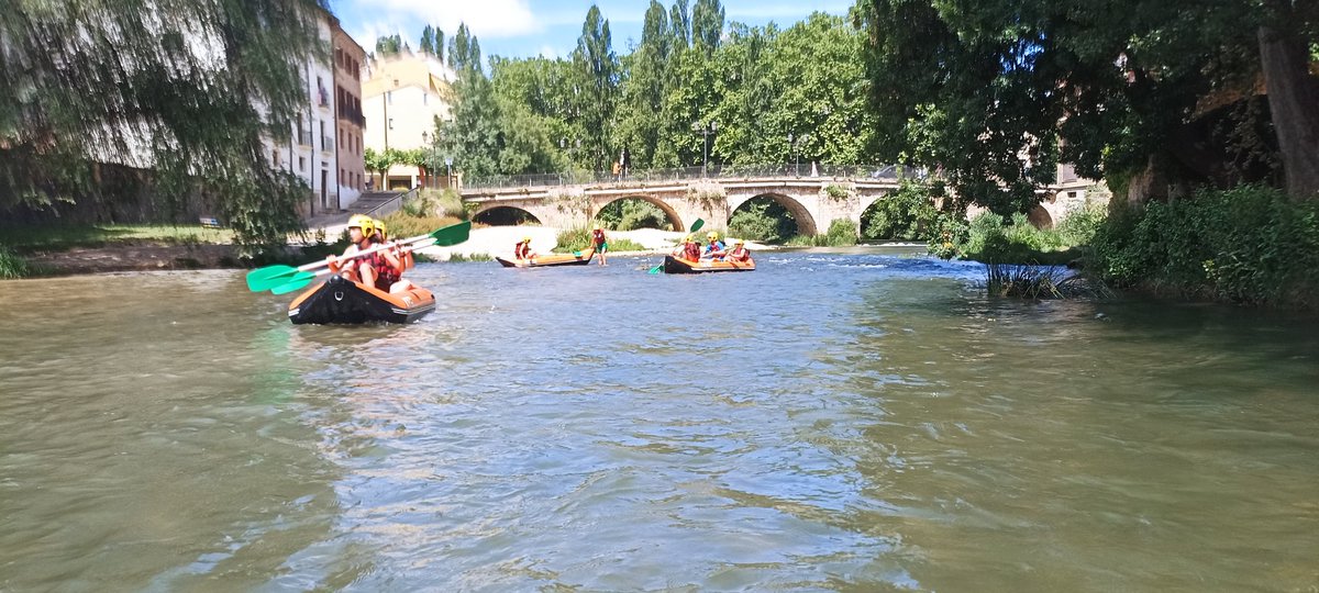 LGauharou's tweet photo. Jour 2 du #défiscandiberique : braver les rapides d'Estella. @BedelCollege @DaugeValerie @LGauharou @sancernin @DAREIC_Poitiers @ErasmusplusJeun @CAChatellerault https://t.co/2cc13JpsTk