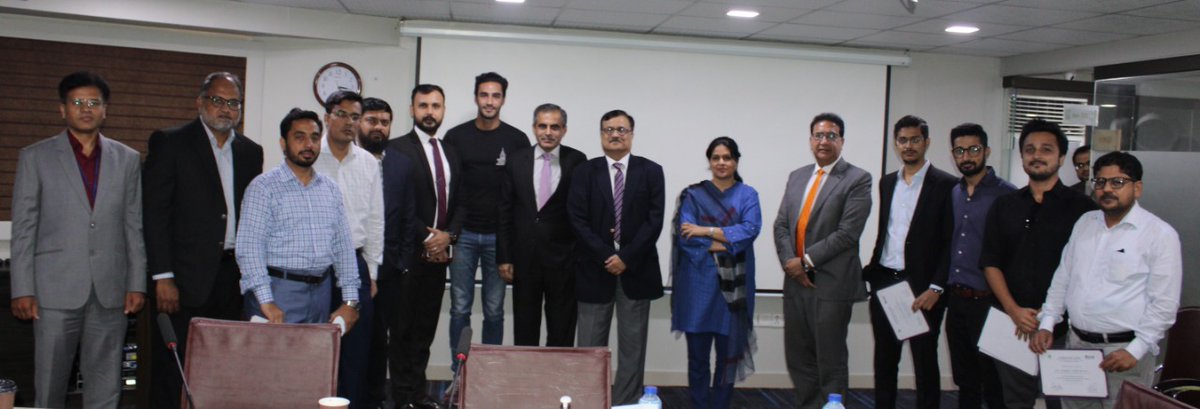 SRBOfficialPage's tweet photo. Ceremony held at SRB on 7th June 2022, wherein the Chairman distributed certificates of appreciation and thanks to 15 restaurants who were the earliest to integrate their points of sales systems with SRB for live reporting of sale invoices. https://t.co/nSznsFbEKS