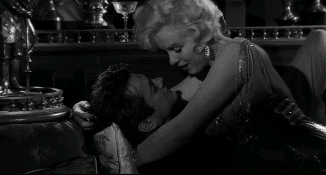Amor_De_Cine's tweet photo. MOMENTOS MUSICALES [111]

🎼 Canción: "I Wanna Be Loved By You:
🖊 Autores: #HerbertStothart &amp; #HarryRuby [Música] - #BertKalmar [Letra]
🎤 Intérprete: #MarilynMonroe
🎬 Película: "Some Like It Hot"
📽 Director: #BillyWilder 

➡️ https://t.co/OVyVhrua2B https://t.co/63mwPx86Fl