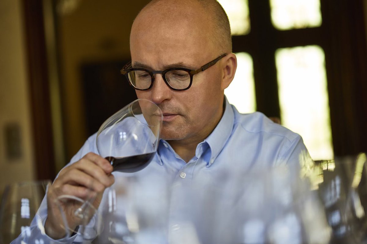 [Press and trade] – Hurry up! At 2pm on Gallery West #LWF22, joint the press conference given by Laurent Delaunay, President of the Bourgogne Wine Board on the challenges facing the Bourgogne Wines. #ClimateAction #BourgogneWines #millenials