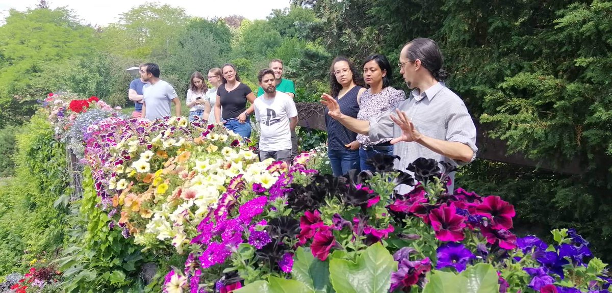 eohub's tweet photo. Sunshine, nice weather in the Buda arboretum. What else we need? 🙂
@eohub

#EOHUBSummerSchool #EOHUB #SummerSchool #ERASMUS+ #EOHUBcourse #Hungary #essentialoils

@EUErasmusPlus
@La_UPM
@BucksNewUni
@UniversiteLiege
@KimitecGroup
@CSIC
@Amosa_AGH https://t.co/o31cYABtnp