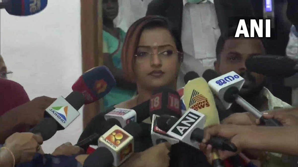 ANI's tweet photo. Kochi | I've declared in court about the involvement of Kerala CM, his wife and daughter. I have also filed a petition seeking protection in the court: Swapna Suresh, prime accused in gold smuggling case https://t.co/3Q5haK0MXF