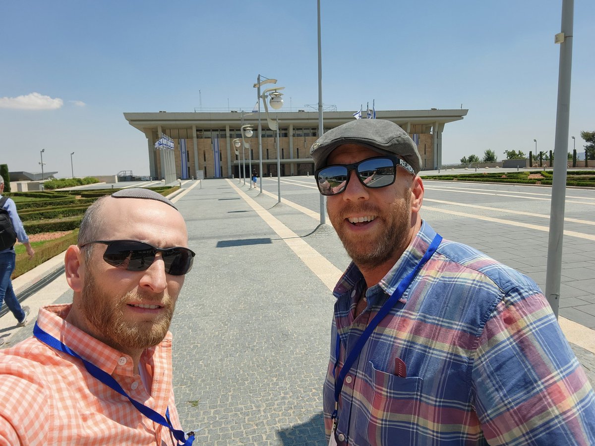 TaniKramer's tweet photo. דיון בוועדת הבריאות על פתרונות למחסור ההולך וגדל ברופאים ? הננו כאן
#עלייה_זה_הפתרון @NefeshBNefesh   @iditsilman @IsraelMOH https://t.co/D9SWSpWqMS
