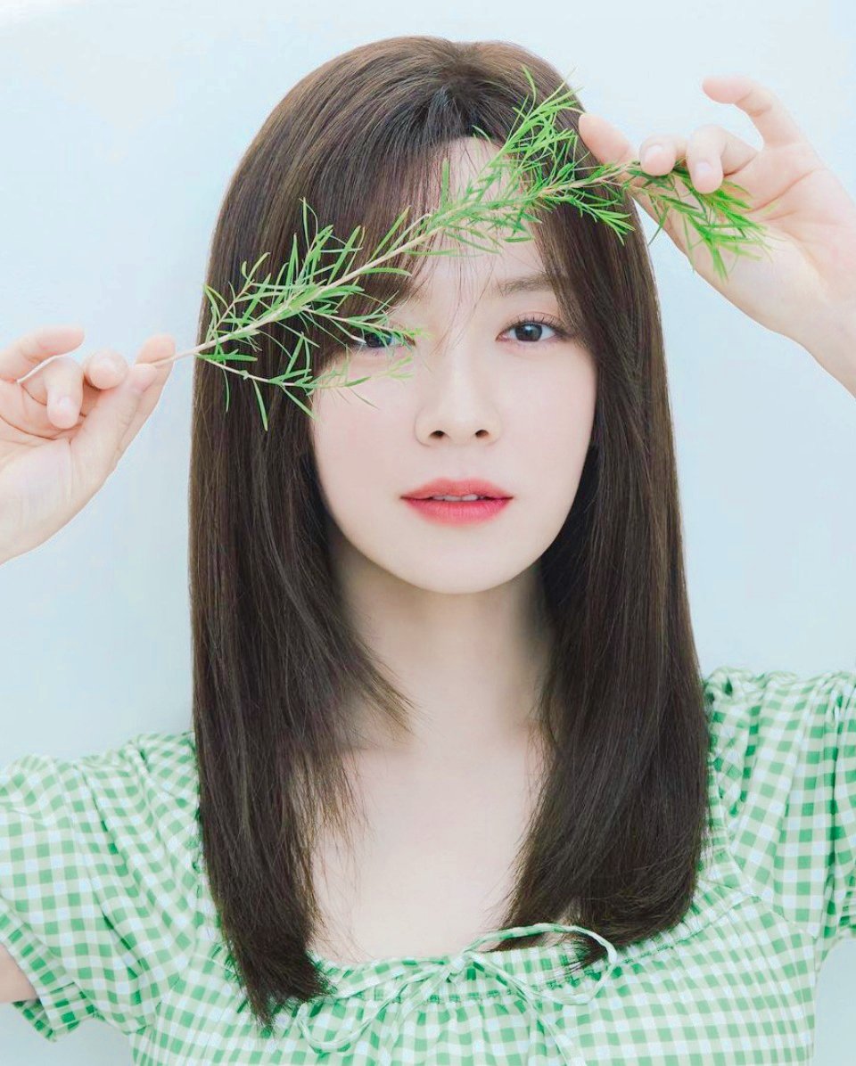 elleigh_sjh's tweet photo. [#송지효]

1st Mini Album [Mong]
'초록색 (GREEN)'

2022.06.08 6PM (KST) RELEASE✔ 

#SongJiHyo #GREEN https://t.co/sNulT3NNbY