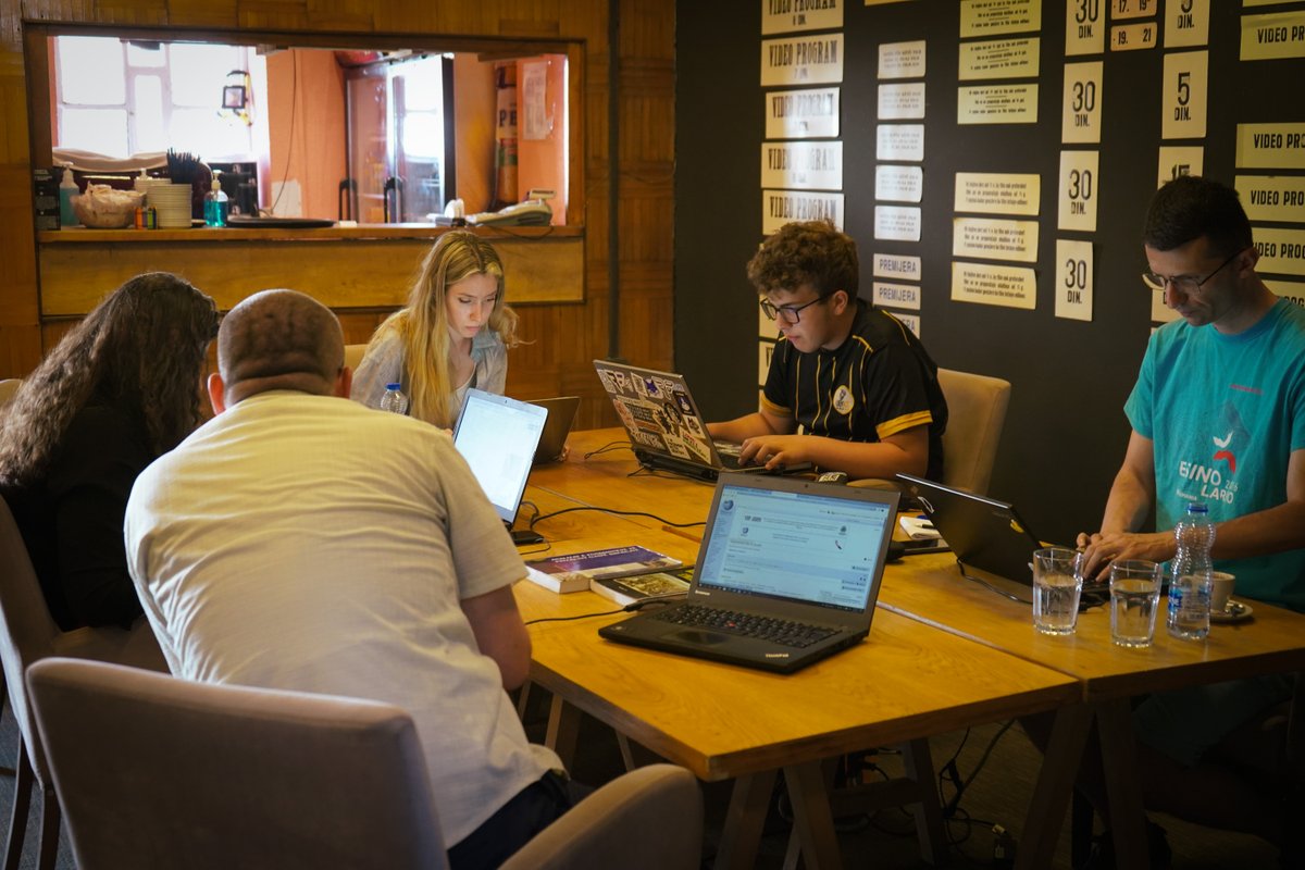 SQWikimediansUG's tweet photo. Më 4 qershor, me mbështetjen dhe bashkëpunimin e Fondacionit Lumbardhi, organizuam Prizren Wikipedia Editathon. 

Falenderojmë të gjithë pjesëmarrësit që kontribuan duke shtuar informacione dhe duke përmirësuar artikuj në Wikipedia, Wikidata dhe Wikimedia Commons.  

#WoALUG https://t.co/HEwFStcCAT
