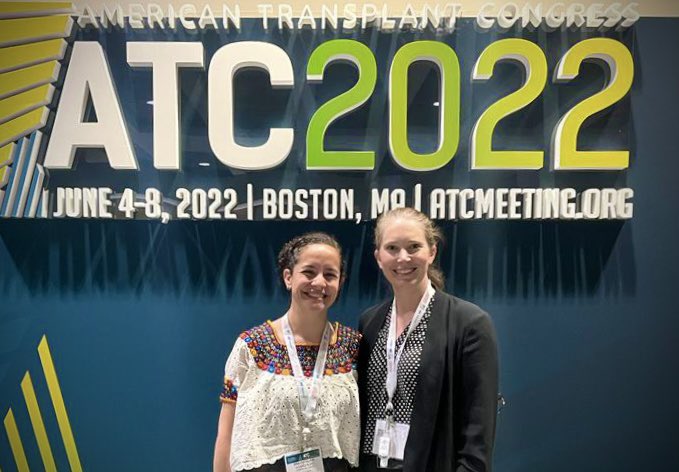 catochita's tweet photo. The #NephrologyDivision and #Kidney Transplant & Regenerative Medicine Centre #TRMC from @SickKidsNews 🇨🇦🇲🇽🇬🇹🇦🇺 at the #ATCBoston2022 #ATC2022Boston #ATC2022 @ATCMeeting 💚
4 countries in one picture 😉
#EDI @WIT_TTS https://t.co/PuTnV9v0Jo