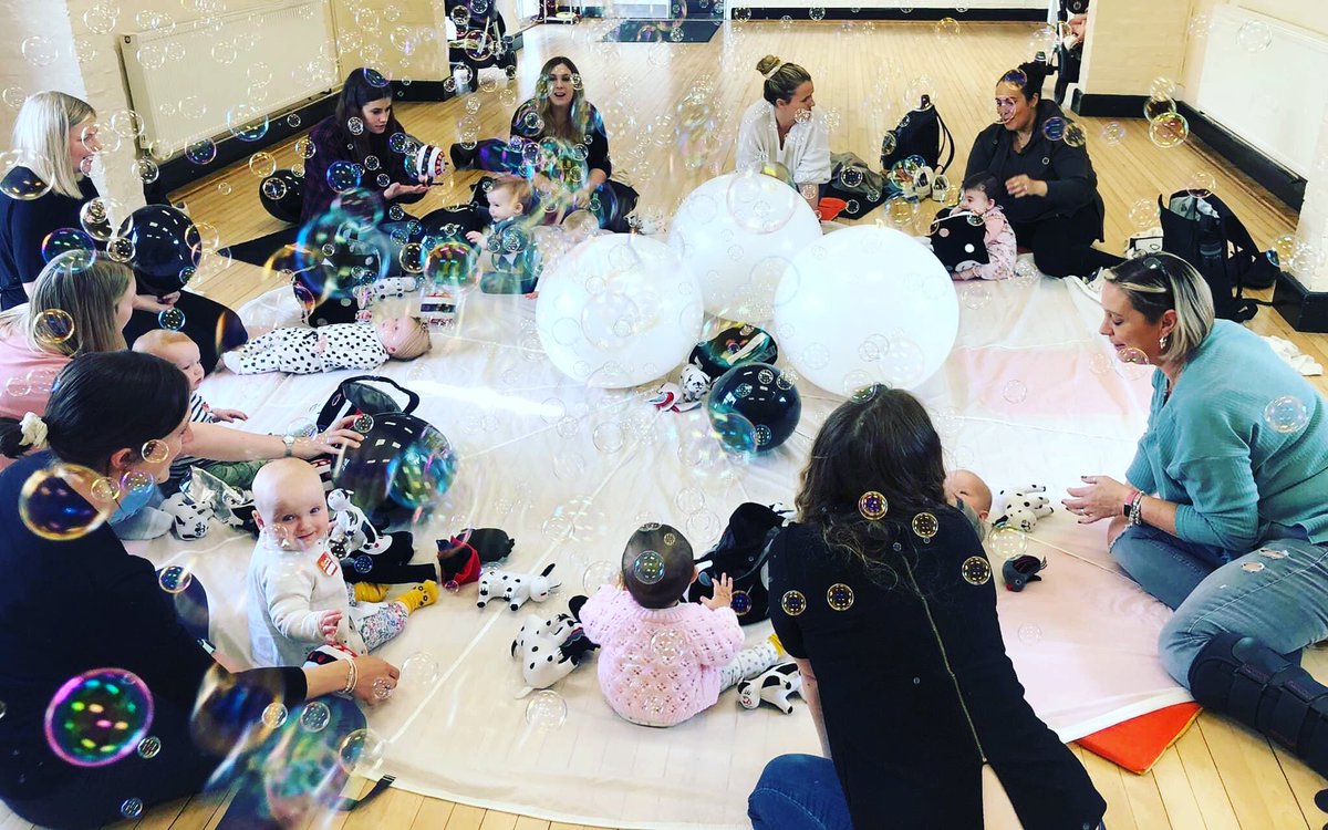 Bookings for Dandy’s bumper autumn term open SOON! Signing, singing and sensory fun galore! #babyclasses #toddlerclasses #warwickshire #babysign #sensory
