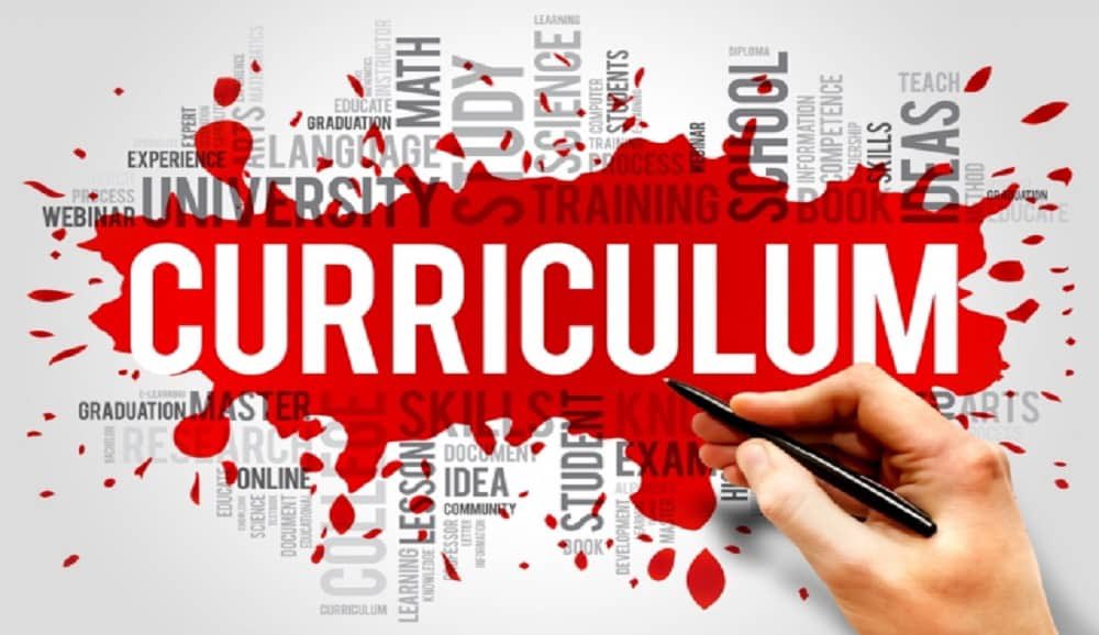 Jane_Arthur_'s tweet photo. Looking forward to our final webinar this afternoon 2-4pm #curriculum #learning #professionallearning for #Glasgow leaders 🤓Looking inwards, outwards &amp; forwards ⏩ @MarkRPriestley @StirUni 👍🏼 Check HT inboxes for invite 📧 @Doug_GCC @GL1718 @EdISGlasgow https://t.co/2SKS882w2R