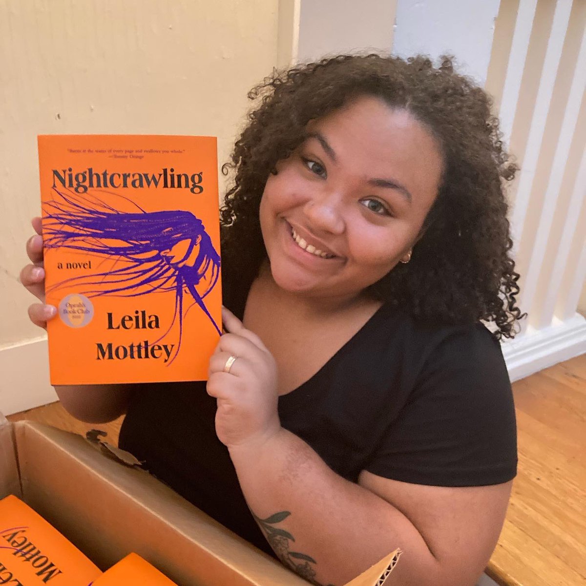 leilamottley's tweet photo. I can finally share the BEST pub day news: @oprah has selected “Nightcrawling” as her latest pick! Join the conversation and #ReadWithUs on @oprahsbookclub as Oprah leads us in discussion for the next few weeks. I am so incredibly honored & grateful to have been chosen. 🤍🤍🤍 https://t.co/MYGUf42gYC