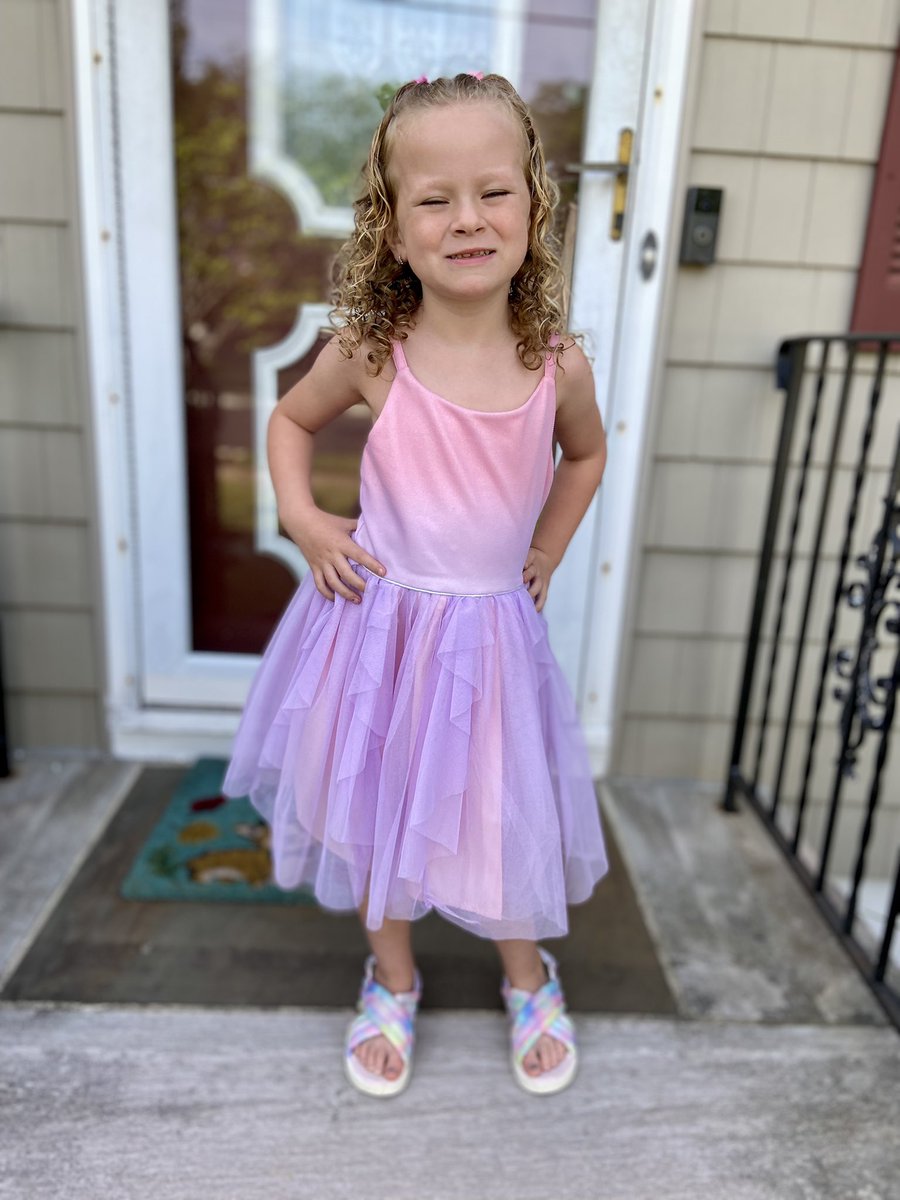 Harper is ready for the event of the year! The wedding of Q and U! 👰🏼‍♀️🤵🏻 @BarnoskyMs <a href="/FLC_ElemSchool/">Will Smith-Principal</a>