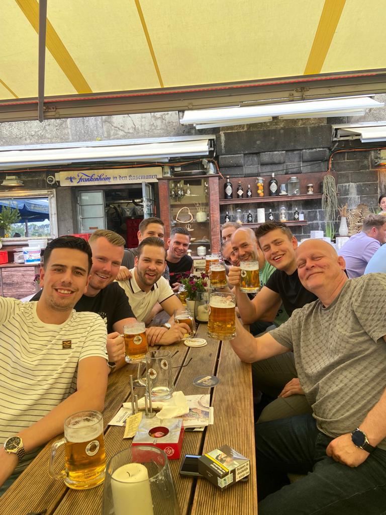 Achilles_1929's tweet photo. 🍻 TEAMWEEKEND DÜSSELDORF ACHILLES’29 ZATERDAG 2

Afgelopen pinksterweekend stond het teamweekend van Achilles’29 zaterdag 2 op het programma. 
Lees het hele verhaal op onze website 👇
https://t.co/q096cp87jn https://t.co/9riy4Gs1Ba