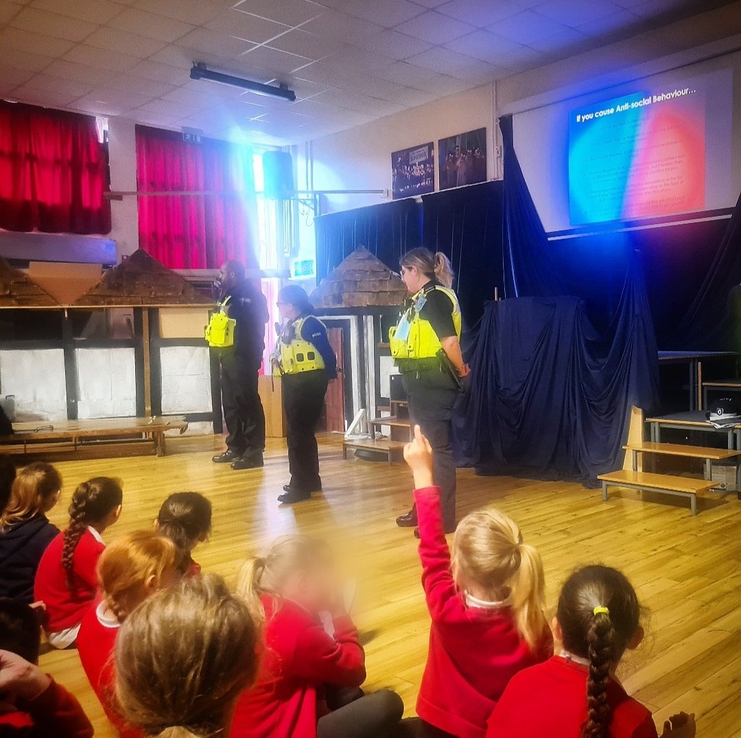 BrownhillsWMP's tweet photo. 🏤👮🏻‍♂️💬 Officers have attended @SchoolMillfield this morning to carry out a well received input in relation to anti-social behaviour and how it may lead into criminal behaviour, effects on victims and possible repercussions. 
Some great Q&amp;A! 
🚔 Patrols have also been carried out. https://t.co/YuM8wg1EXh