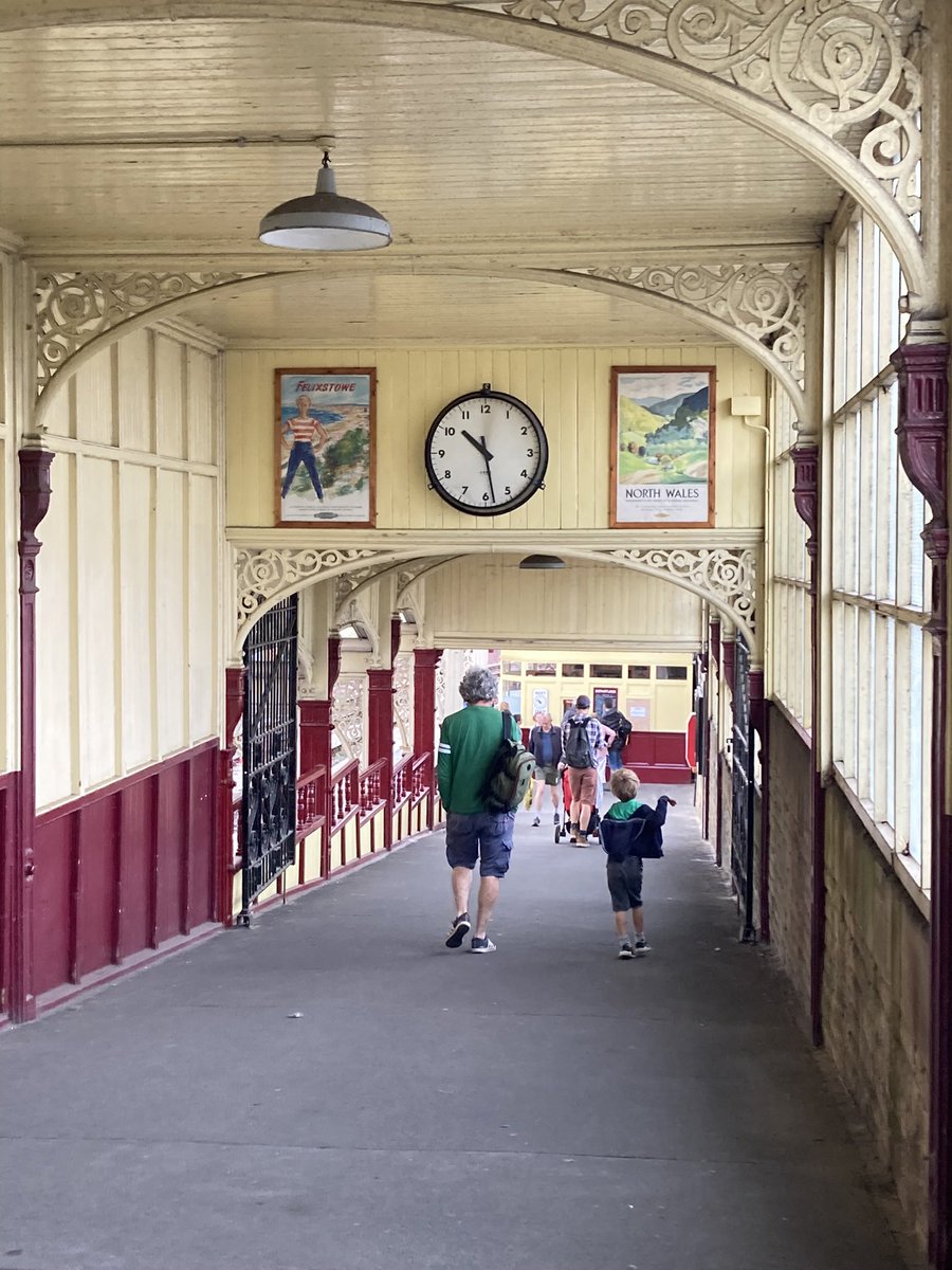 Jan_Lentzos's tweet photo. We enjoyed a really lovely day outโฆ
On and around @WorthValley
A double helping of steam traction had been laid on for the #BankHoliday
๐๐ณ๐ผ๐ฑ๐ผโโ๏ธ๐ง๐ป๐ฆ๐ผ๐ฆ๐ป๐ฉ๐ปโ๐ฆฐ๐ณ๐ด๐โ๏ธ#KWVR #Keighley #Ingrow #Damems #Oakworth #MytholmesTunnel #TheRailwayChildrenReturn #Haworth #Oxenhope #FamilyDayOut https://t.co/sgY0I9DedV