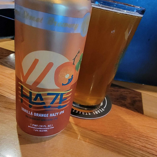 PearlStreetBrew's tweet photo. Folks up at Features Sports Bar & Grill in West Salem are enjoying the Double Hopped V/O Haze :) ππ¦
Learn more https://t.co/83qVHJZlVC!
#partywithpsb #craftbeer #IPA #vanilla #orange
Photo Credit Troy F. - https://t.co/UufEIrhScK https://t.co/GfHnzXzyFc