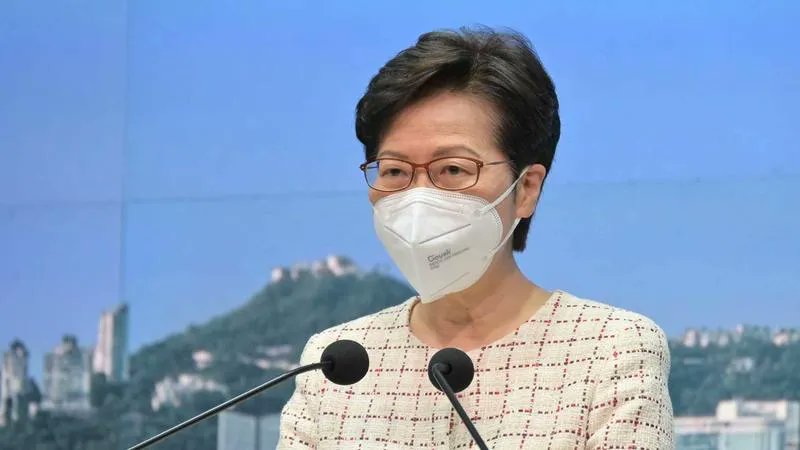 ThePointTaken's tweet image. Hong Kong Chief Executive Carrie Lam said on Tuesday that existing social #distancing measures, including border control restrictions, will remain unchanged until the end of this month when her term ends after a recent rise in #COVID19 infections.

buff.ly/3xpnkOF
