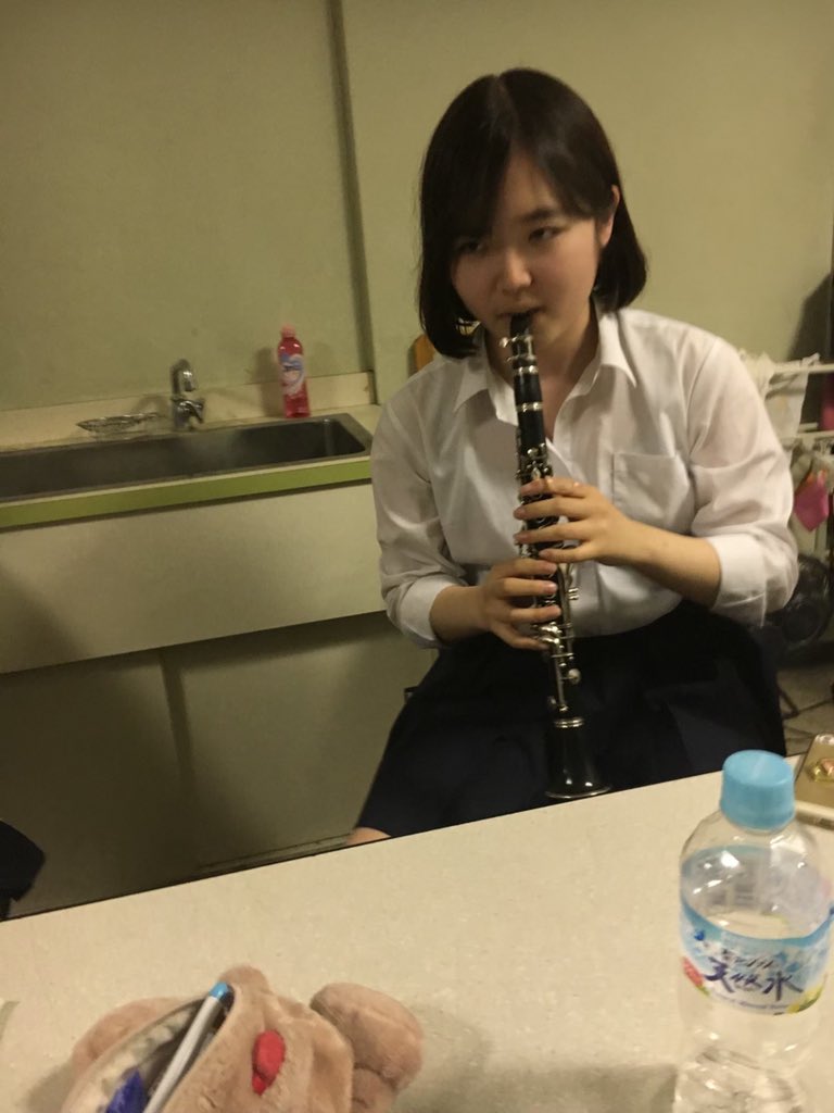 BeaTribe_perc's tweet photo. 【出演者紹介🎉】No.2
名前：井上 京
@_miya__ayim_ 
①この人、人見知りか。
②トライアングル
③皆を見守り隊
④井上さんはお酒を飲むと豹変します。赤面赤耳。常に睡魔と戦う戦士。宿題はためるタイプ。
(紹介者：木我 斗真) https://t.co/IMbWwJX3qq