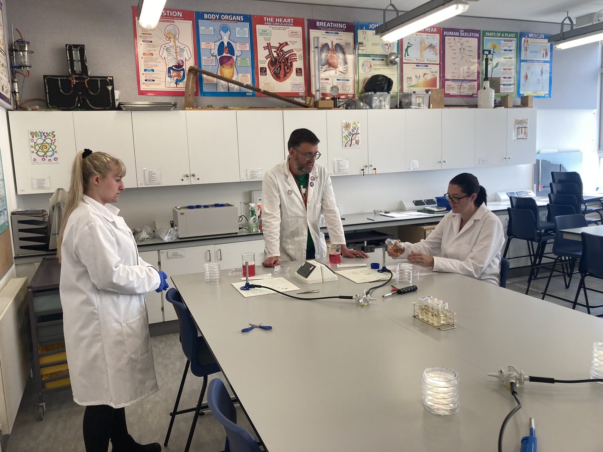 PlymUniIOE's tweet photo. Some great pictures from the Burrator trip (Pathway Week in April'22) for BEd Yr2 students in Primary Education (Science).
#scienceisfun #science  #teachingscience #studyscience #sciencepathway #watertesting #environment #plymuni https://t.co/jAykk35Ahw