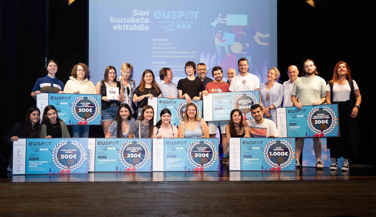 musiclibrarysfx's tweet photo. 2015etik kolaboratzaile izan garen #Euspot lehiaketaren XI edizioa ospatu da. Zorionak antolatzaile guztiei eta proiektu irabazleei, bereziki guk banatutako “Musika sinkronizaio onena”-ren saria eraman duen “Gure eredua” lanari. https://t.co/4bXNd0dv21. Eskerrik asko Euspot! https://t.co/G2S4IgmI0A
