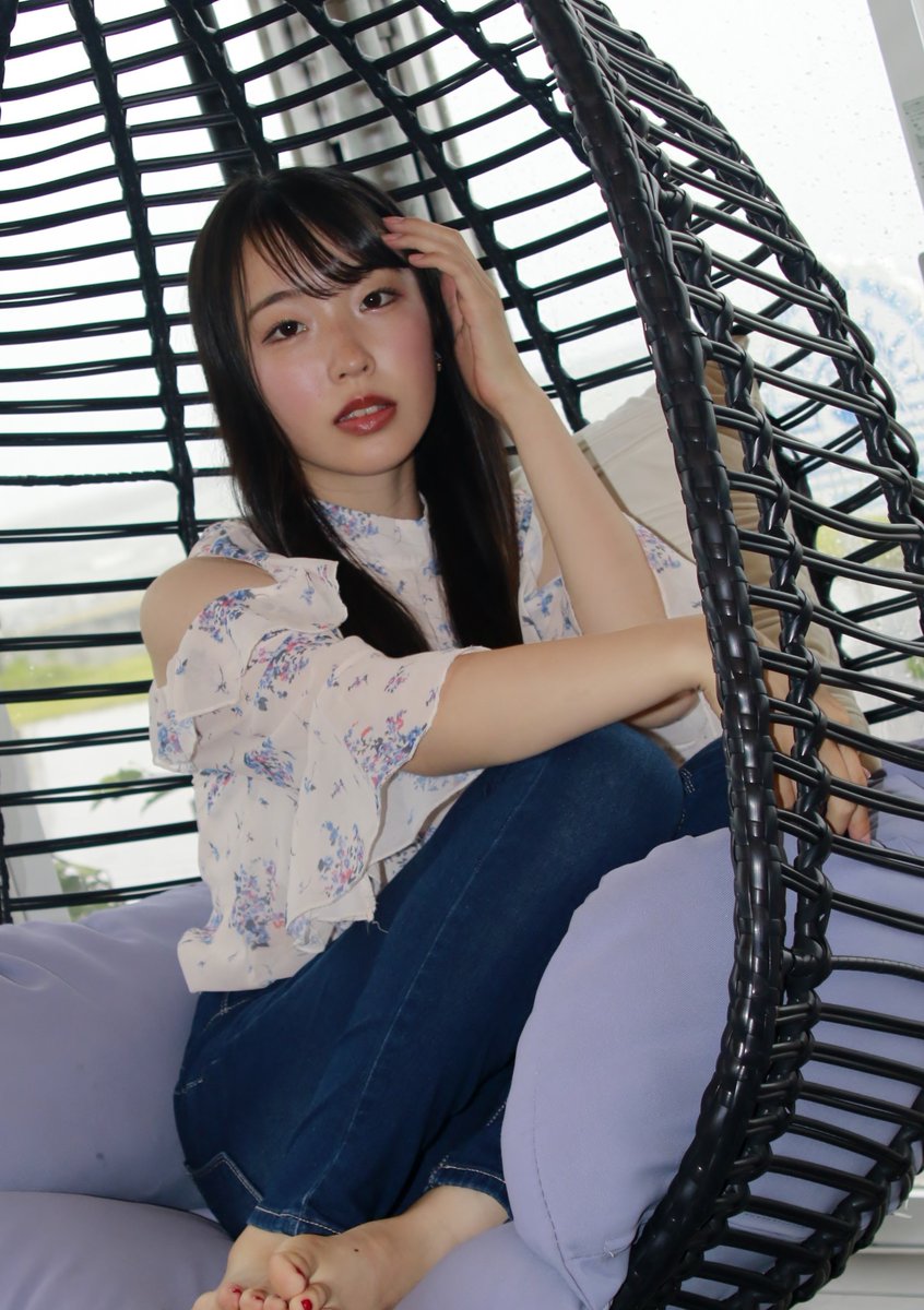 yokohiko61's tweet photo. 2022年６月５日　　
　長井浜リゾート　「Beach Side Cafe」
　　　キュティーベリー撮影会
　　　　　　もえちゃん！
　　　　　　　　　大人の雰囲気！

#京築アイドル
#cutieberry
#長井浜
#もえ
#BeachSideCafe
#JKアイドル https://t.co/0DdQzU3dtj