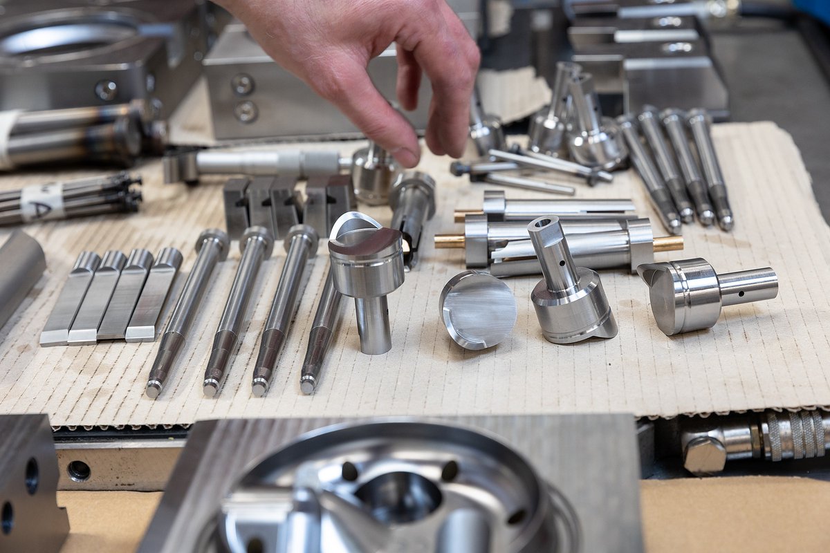 ndprecision's tweet photo. Various parts are laid out ready for the assembly of a mould tool we are manufacturing, looking forward to seeing the finished tool!
#toolmaker #toolmaking #mouldtool #injectionmoulding #toolassembly #precisionengineers #ukmfg https://t.co/yAsOOTx4Hi