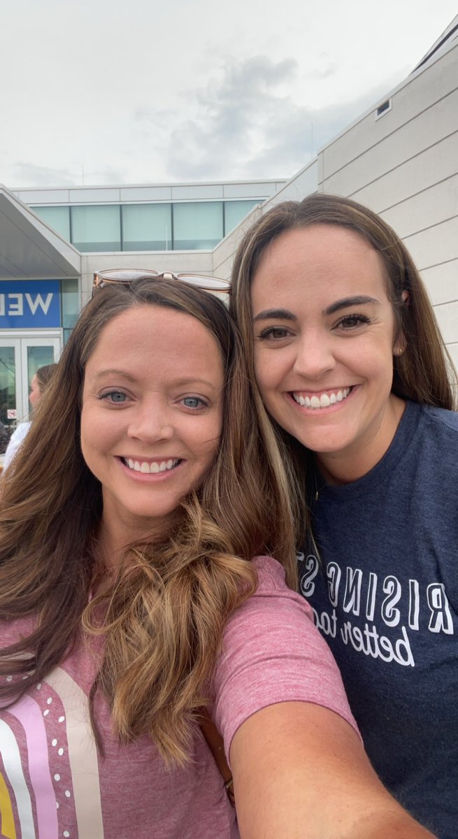 MrsKohlSMSD's tweet image. PLC time!! @missdavidson512 @Mrs_Stallbaumer @SolutionTree #SMSDPLCInstitute @Nieman512