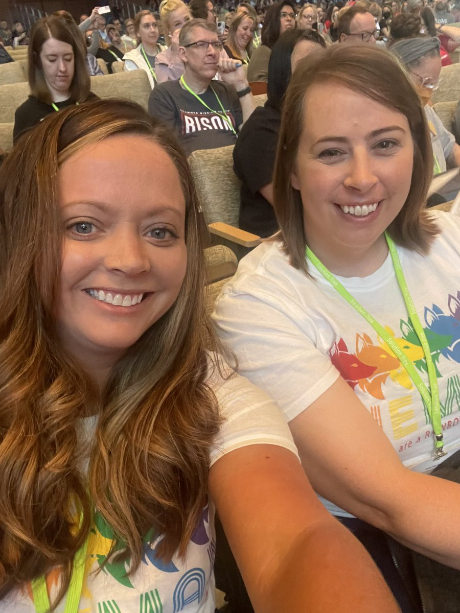 MrsKohlSMSD's tweet image. PLC time!! @missdavidson512 @Mrs_Stallbaumer @SolutionTree #SMSDPLCInstitute @Nieman512