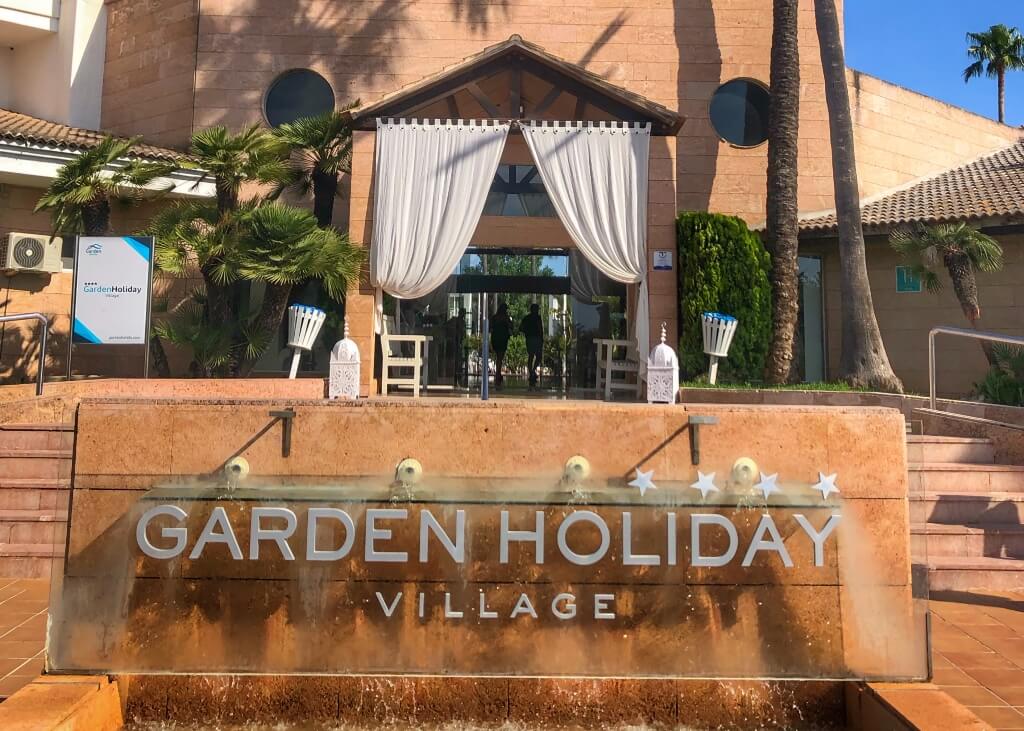 turismepetit's tweet photo. Un placer contar esté proyecto de economía circular que ofrece @gardenhotels. 

Es posible un turismo sostenible y de calidad😉, felicitamos a la cadena que lleva años trabajando en ello.

#Alcudiaexperience #Mallorcaisculture #somdemallorca

https://t.co/dJSYF93kJo https://t.co/FdPgh2pwiI