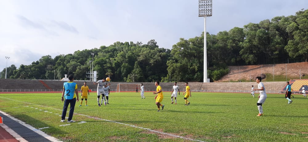 BolaTldm's tweet photo. Keputusan Penuh Kejohanan Bola Sepak Piala Zain 2022. Peringkat Separuh Akhir Kedua

MkPL (1) - MWL 2 (1)

MkPL Menang Penalti Dengan Keputusan 3 - 1

#majulahsukanuntuktldm
#roadtoisg
#PZ22
@KDTEGUHSAMUDERA
@KDMAHAMIRU https://t.co/mDE1euNDxl