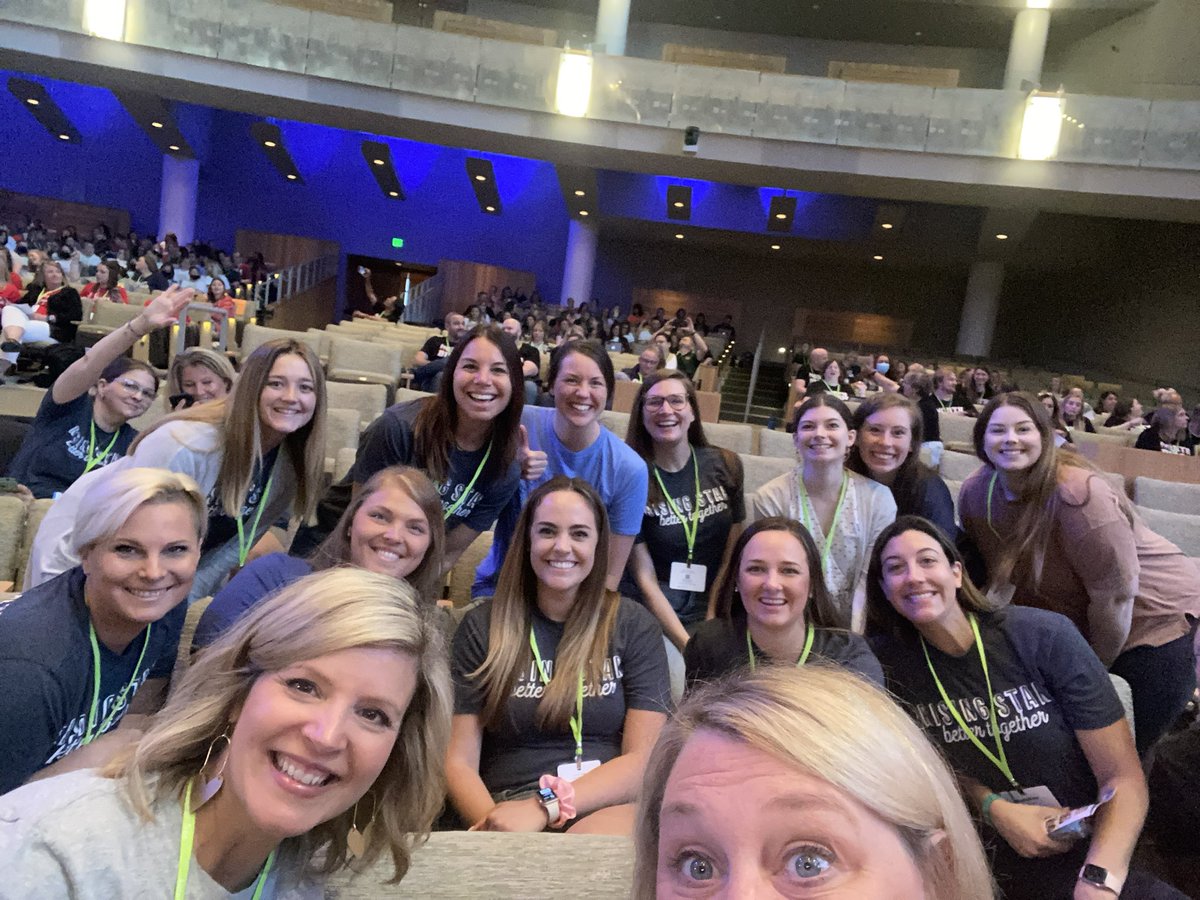 jg_risinger's tweet image. We’re here! Let’s do it! @SolutionTree #smsdplcinstitute @RStar512 ⭐️
