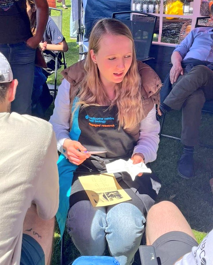 Madeleine Dias Mirandela (@madeleineheep) on Twitter photo Really enjoyed doing Henna science tattoos and chatting about my research🔬 <a href="/MeadowsFestival/">Meadows Festival Edinburgh</a> Can't wait to do it again!
#tattoomyscience @WTcell Really enjoyed doing Henna science tattoos and chatting about my research🔬 <a href="/MeadowsFestival/">Meadows Festival Edinburgh</a> Can't wait to do it again!
#tattoomyscience @WTcell