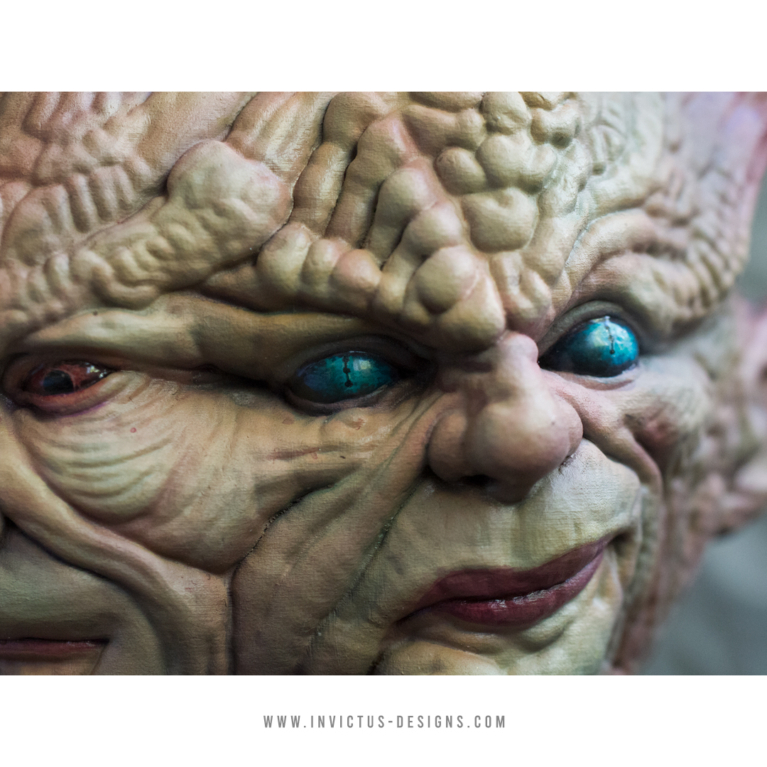 victorinvictus's tweet photo. Trifaces
Metamorphosis of Hypocrisy
Concept and sculpt by me (Victor Marin)
Wonderful painting work by David Rodríguez García - Karaikal Painting Studio

#fantasy #sfx #horror #mask https://t.co/4I6uVk48Dl