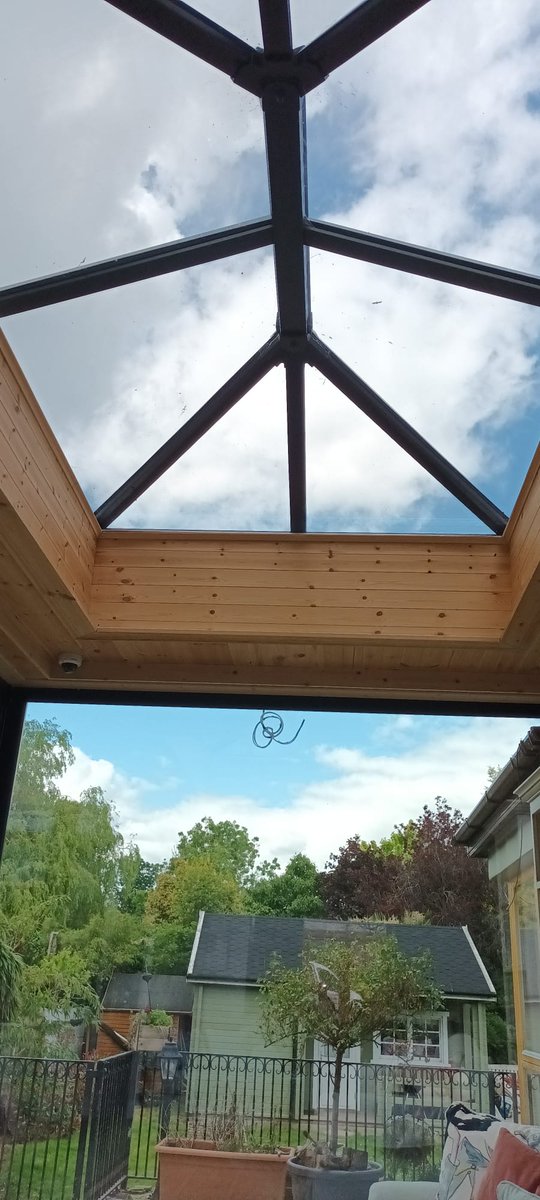 Stunning Gardens Deserve Stunning Windows!!

Are you planning your #homeextension?

#EBO #Homerescue extended this exceptional property in Cork City.
Fitting Energy Efficient uPVC Windows and a Skypod.
Call today on 021 234 8524 to discuss your project with our in-house engineers